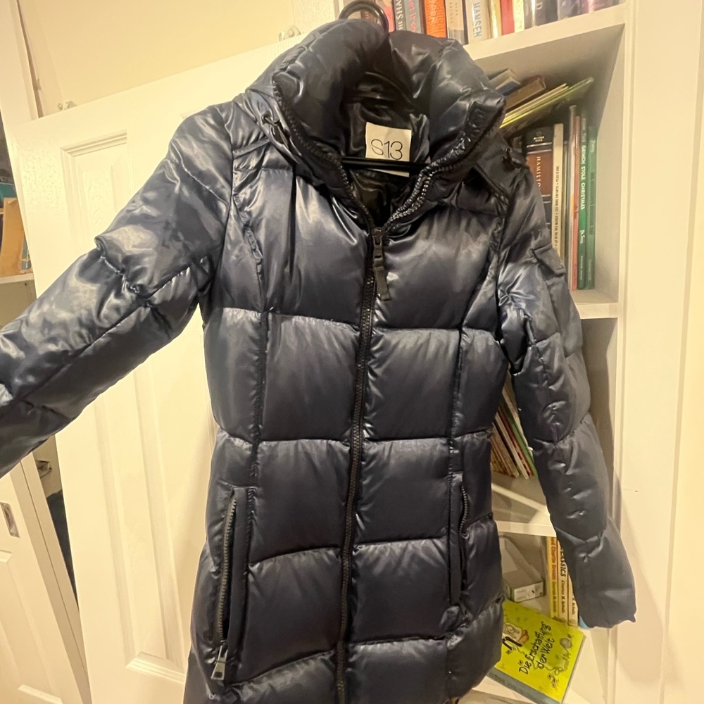 Navy down puffer 3/4 length coat S13